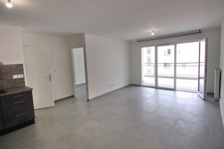  Appartement à louer 2 pièces 45 m²