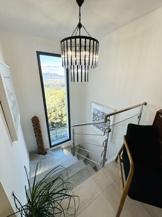  Maison � vendre 6 pi�ces 220 m�