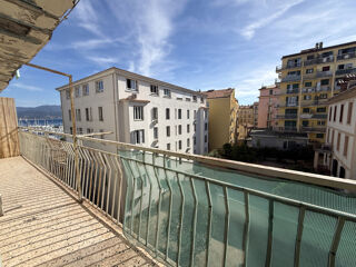 Appartement 3 pièces 73 m² · à Ajaccio · 73 m² · 210 000 €