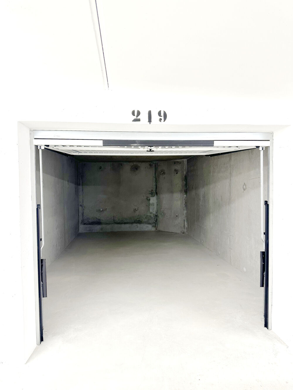 Location Parking/Garage GARAGE NEUF TERRASSES DE BODICCIONE AJACCIO Ajaccio