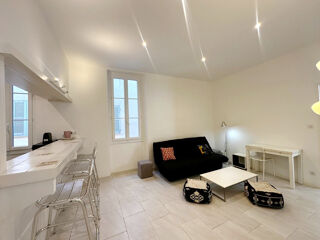 Appartement à louer 2 pièces 42 m²