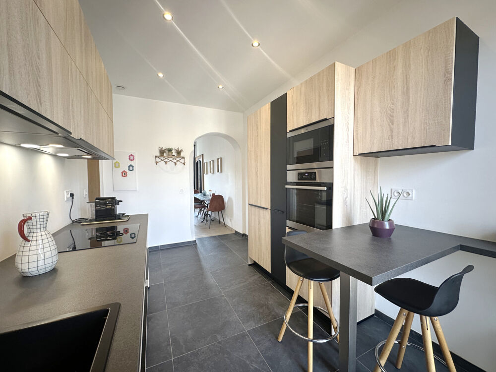 APPARTEMENT T3 AJACCIO CENTRE VILLE FACE PREFECTURE
