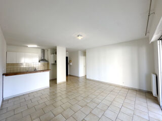  Appartement à louer 2 pièces 45 m²