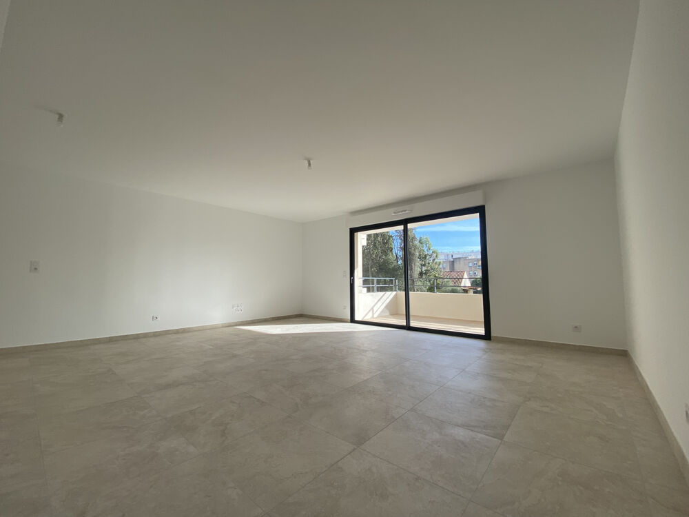 Vente Appartement T3 LUMINEUX DE 73m2 AVEC TERRASSE Ajaccio