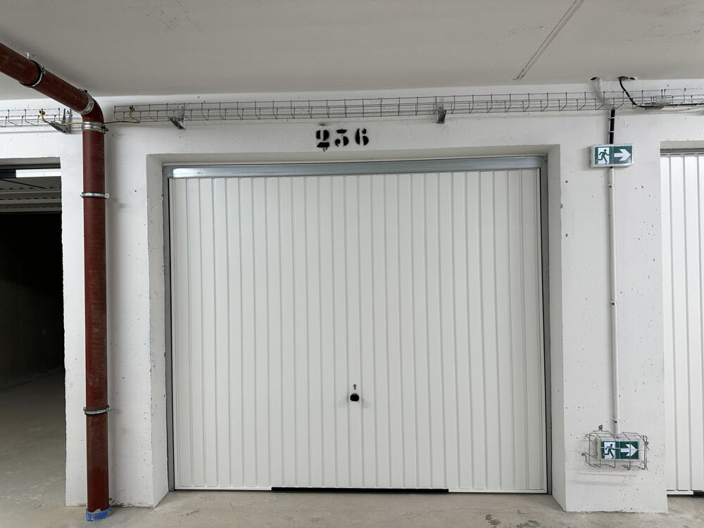 Location Parking/Garage GARAGES NEUFS TERRASSES DE BODICCIONE AJACCIO Ajaccio