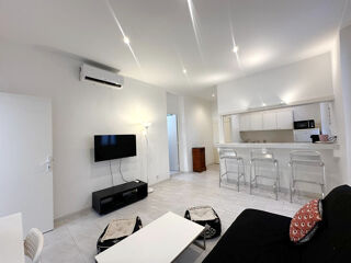  Appartement à louer 2 pièces 42 m²
