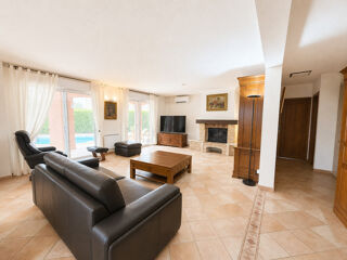 Maison à vendre 7 pièces 236 m²