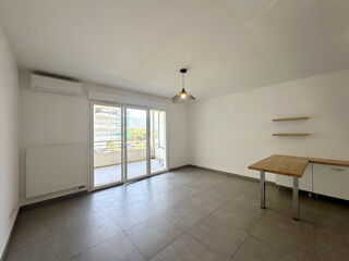  Appartement à louer 2 pièces 44 m²
