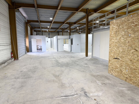   LOCAL COMMERCIAL / ENTREPOT 885 M2 DIVISIBLES AJACCIO/STILETTO 