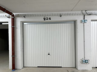  Parking / Garage à louer 16 m²