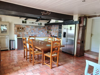  Propri�t�/ch�teau � vendre 10 pi�ces 329 m�