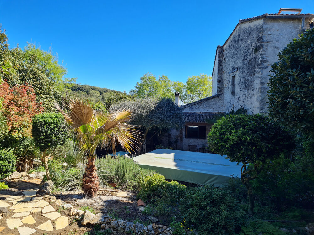 Maison de village avec jardin