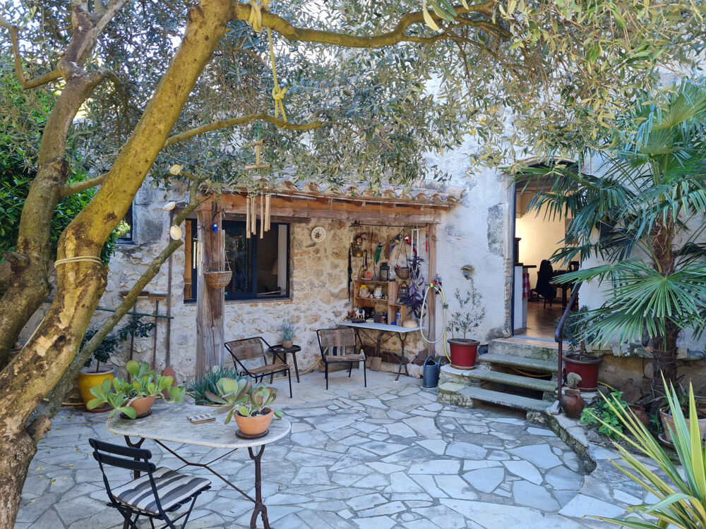 Maison de village avec jardin