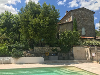  Propri�t�/ch�teau � vendre 10 pi�ces 329 m�