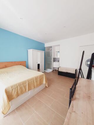  Appartement  louer 4 pices 15 m