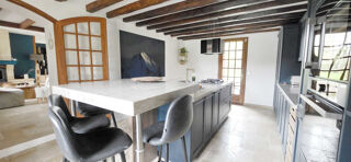  Maison à louer 10 pièces 222 m²