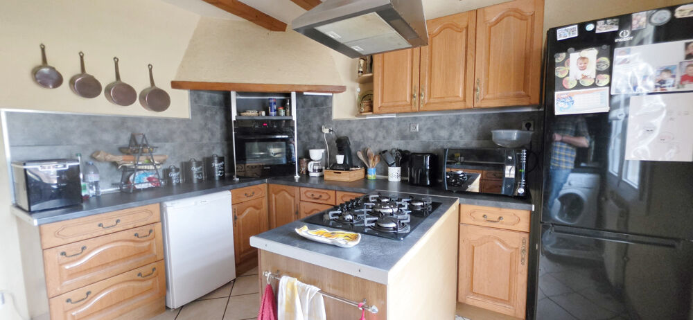 Maison familiale de 127 m2 avec vie de plain-pied et sous-sol total  Saint-Pierre-ès-Champs