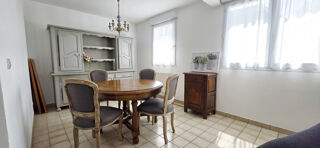  Appartement à louer 4 pièces 89 m²