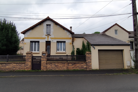   Ensemble de 2 maisons - Idal Investisseur ou Amateur de travaux - Mouy Maison - 6 pice(s) - 104 m