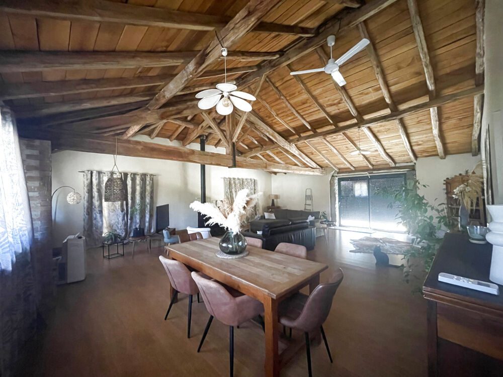 Maison de 248 m2 - 6 pièces
