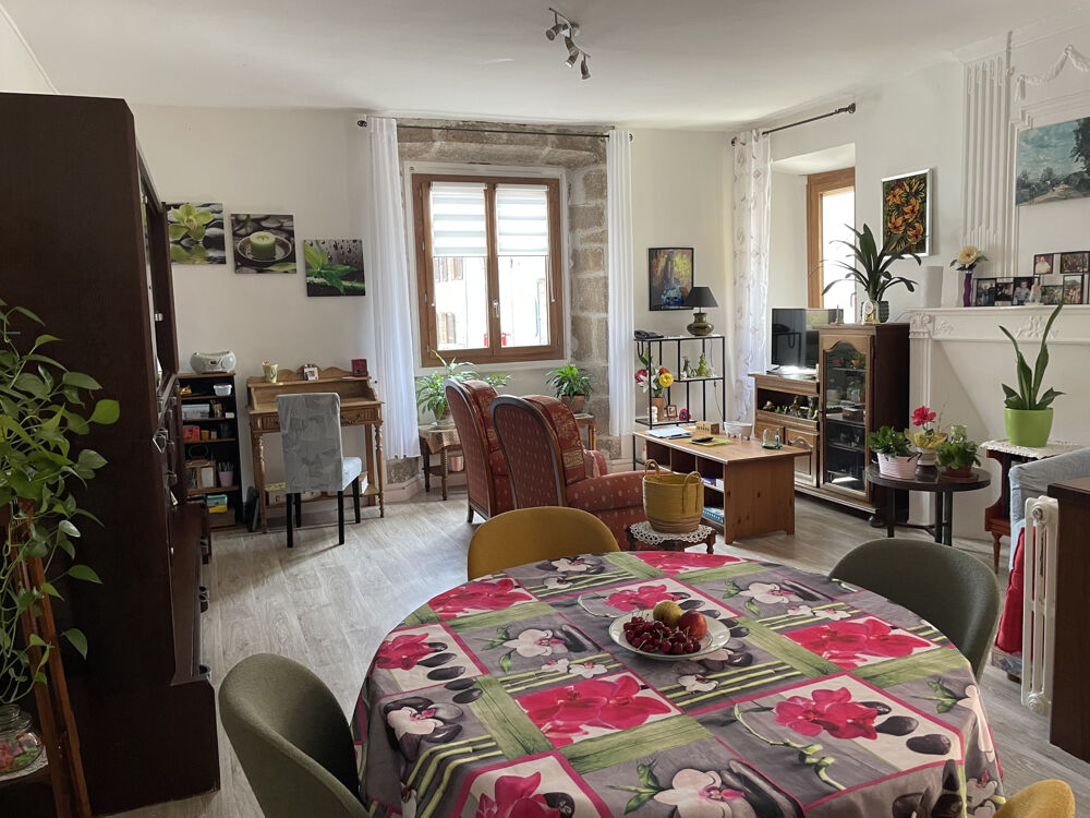 Vente Immeuble immeuble de 246 m2 - 8 pièces Rochechouart