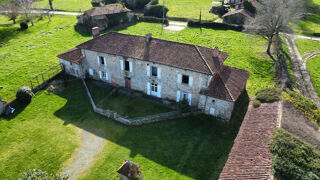  Propriété/château à vendre 8 pièces 320 m²