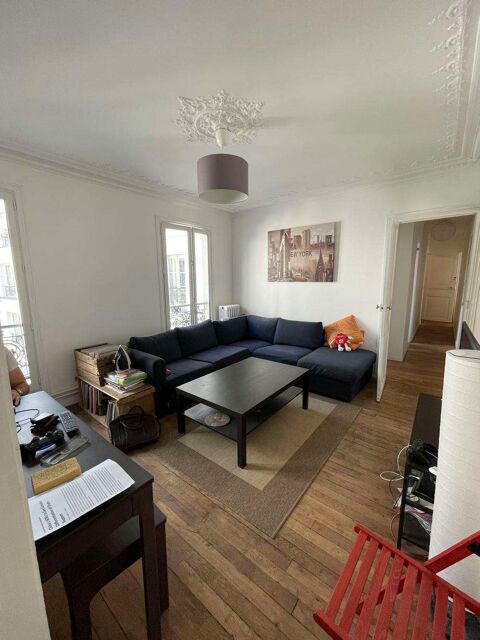 Location Appartement 890 Paris 8