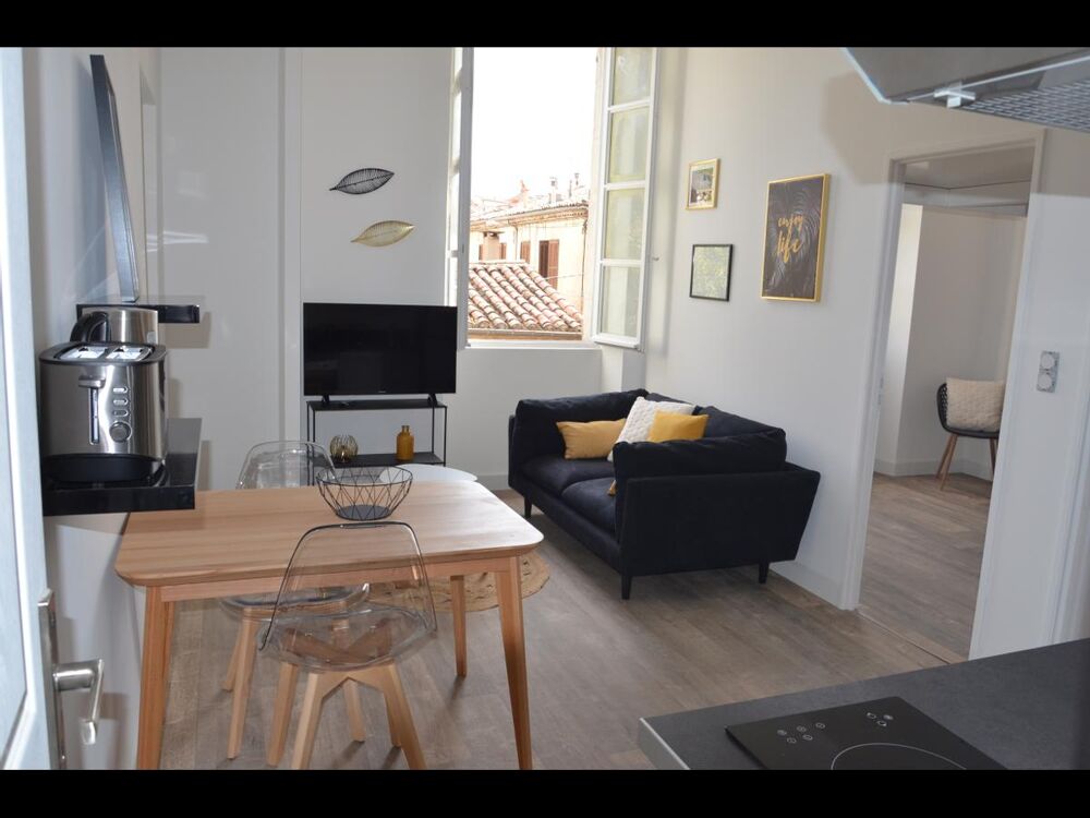 location Appartement - 3 pice(s) - 40 m Nmes (30000)