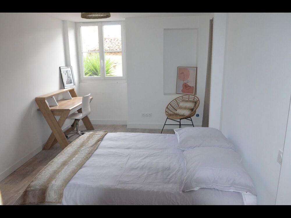 location Appartement - 4 pice(s) - 75 m Nmes (30000)