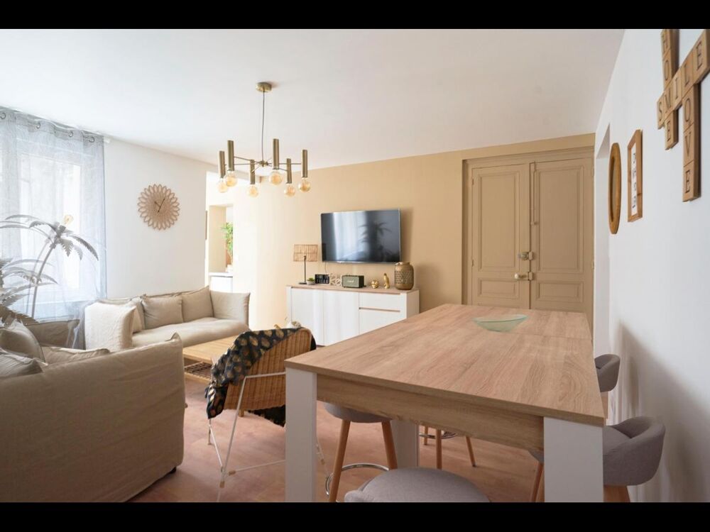 location Appartement - 8 pice(s) - 131 m Reims (51100)