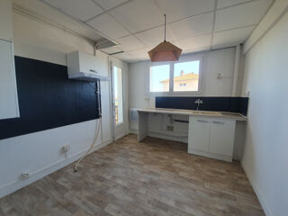  Appartement à louer 3 pièces 52 m²
