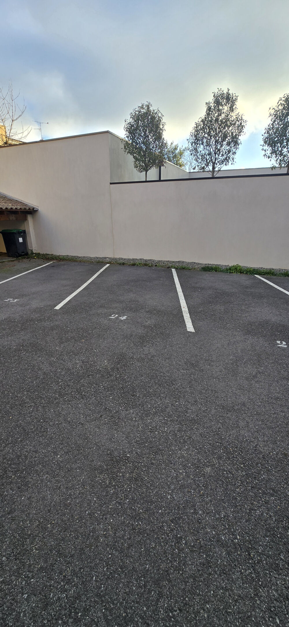 Location Parking/Garage BUSCA - Place de parking dans résidence sécurisée Toulouse