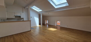  Appartement à louer 3 pièces 87 m²