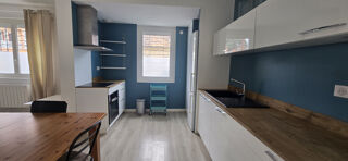  Appartement à louer 4 pièces 88 m²