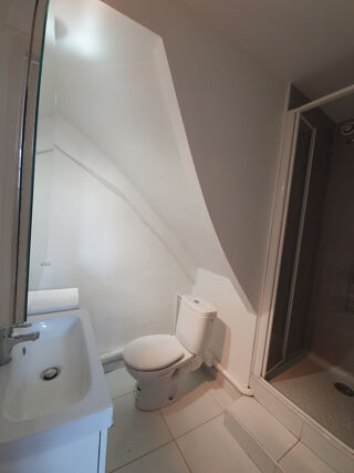  Appartement à louer 2 pièces 33 m²