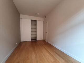  Appartement à louer 3 pièces 78 m²