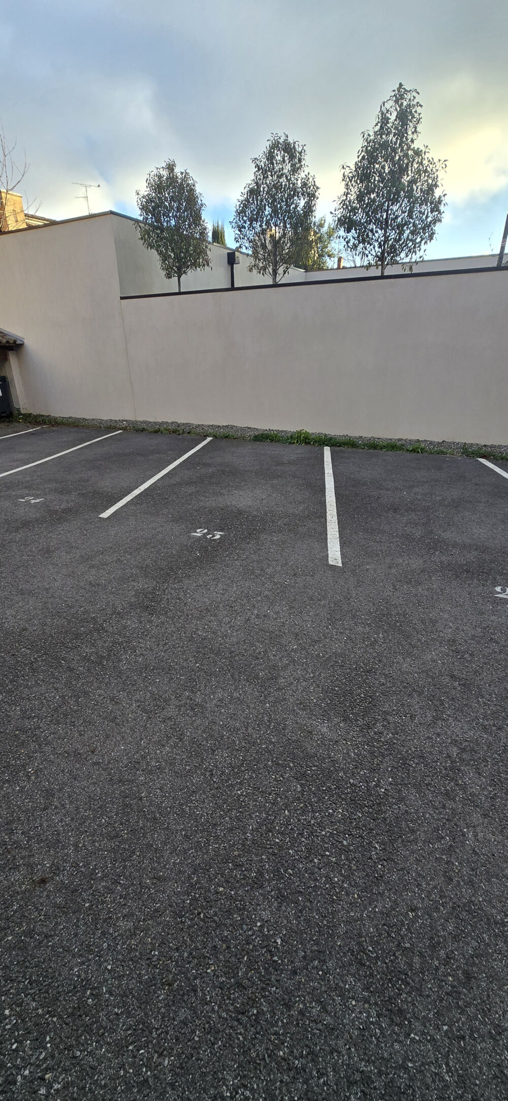 Location Parking/Garage BUSCA - Place de parking dans résidence sécurisée Toulouse