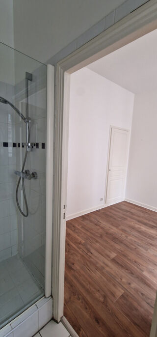  Appartement à louer 2 pièces 37 m²