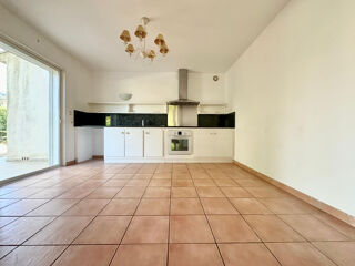  Maison  vendre 5 pices 166 m