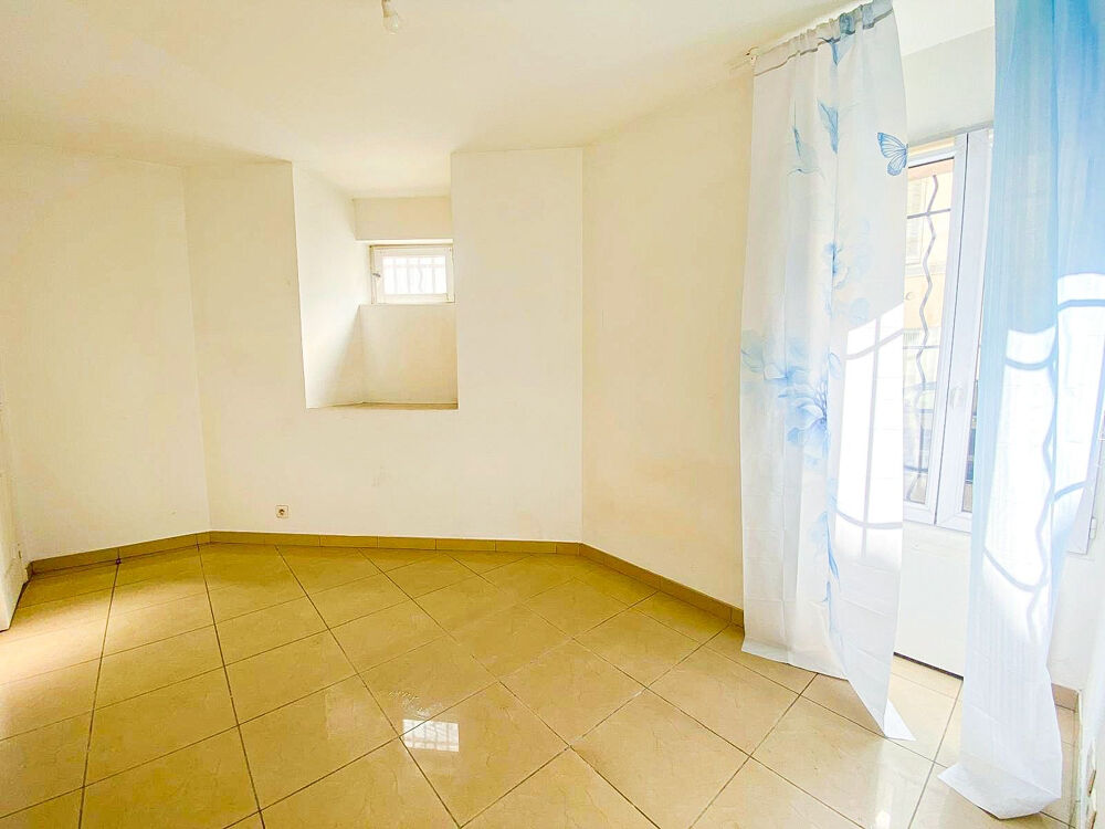 Toulon - Saint Roch : Lot de deux appartements T2