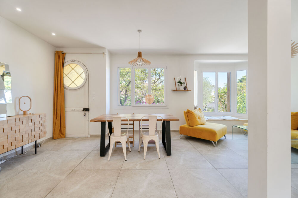 La Valette-du-Var Maison de caractère des années 1938, 160m2 H, entièrement rénovée Garage 644 m2