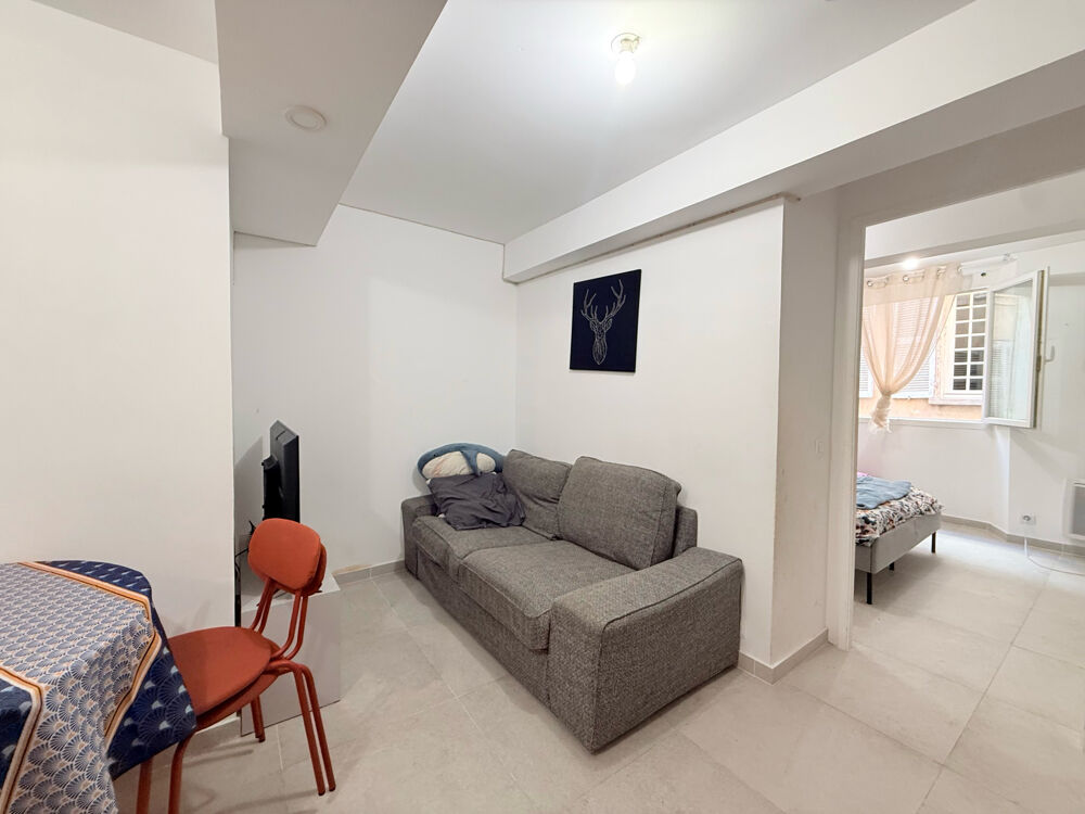 Vente Appartement TOULON CENTRE-VILLE   T2 RÉNOVÉ ET MEUBLÉ   LOCATAIRE EN PLACE Toulon