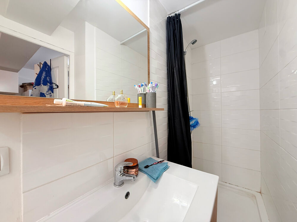 Vente Appartement TOULON CENTRE-VILLE   T2 RÉNOVÉ ET MEUBLÉ   LOCATAIRE EN PLACE Toulon