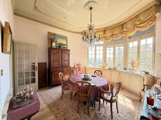  Maison � vendre 8 pi�ces 244 m�