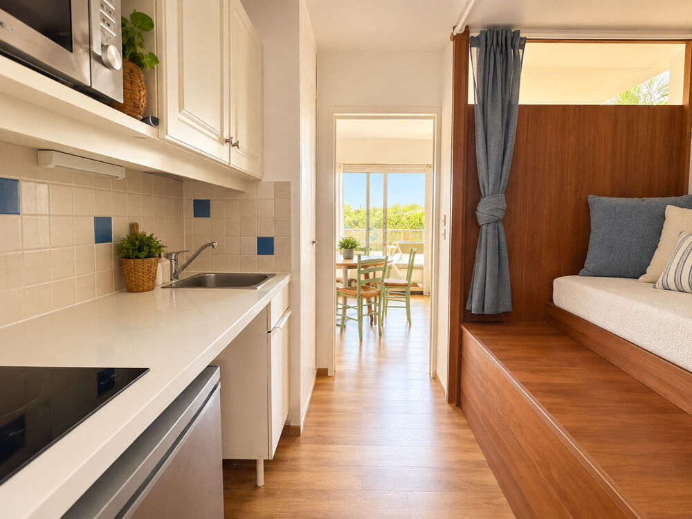 Vente Appartement HYÈRES   PORT   STUDIO AVEC TERRASSE Hyeres