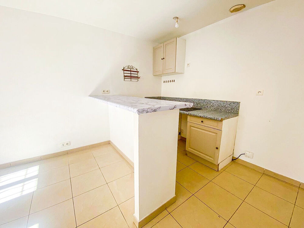 Toulon - Saint Roch : Lot de deux appartements T2