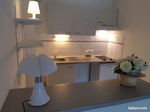   F2 AVEC LOGGIA ET PLACE DE PARKING Appartement - 2 pi�ce(s) - 61 m�