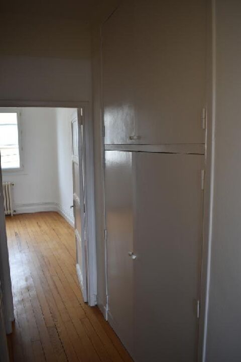  Appartement � louer 5 pi�ces 101 m�