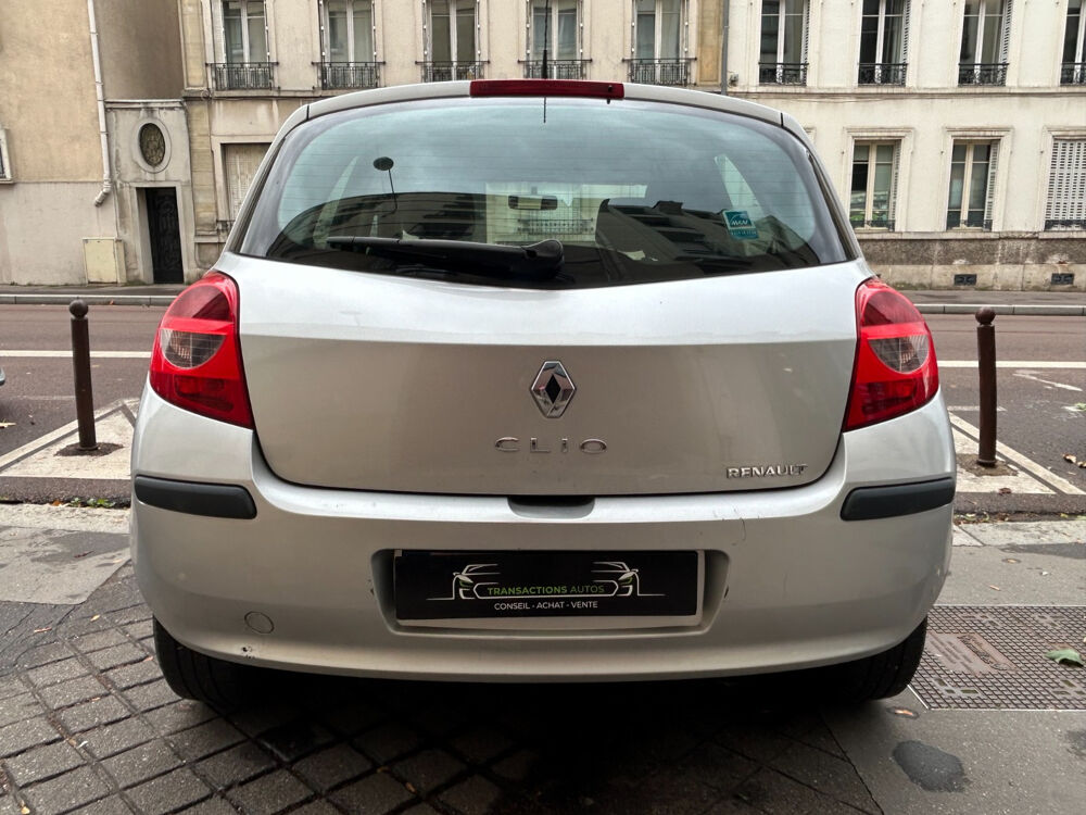 Clio III Clio 1.5 dCi 70 Expression 2006 occasion 78000 Versailles