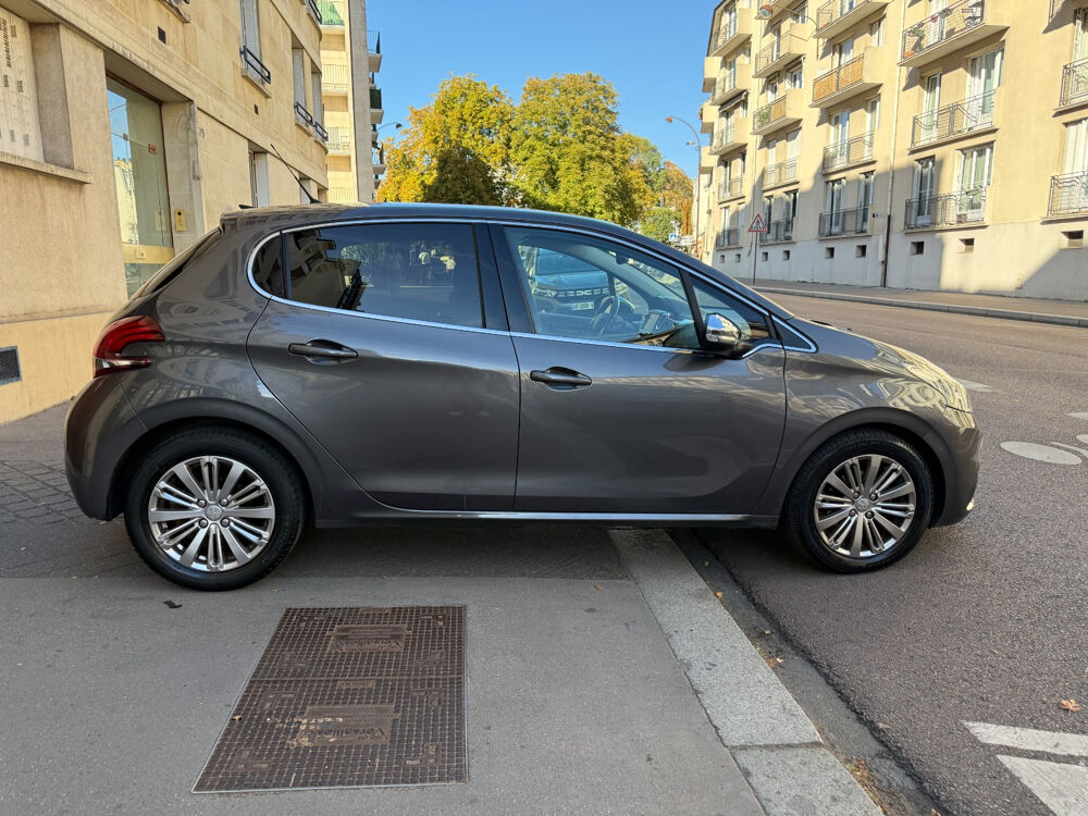 208 PureTech 110ch S&S BVM6 Allure 2018 occasion 78000 Versailles